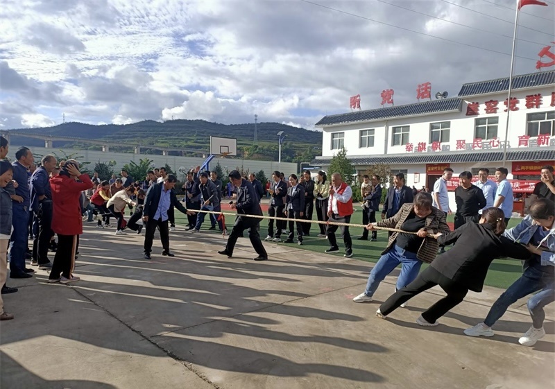 麟游县两亭镇崖窑村农民运动会.